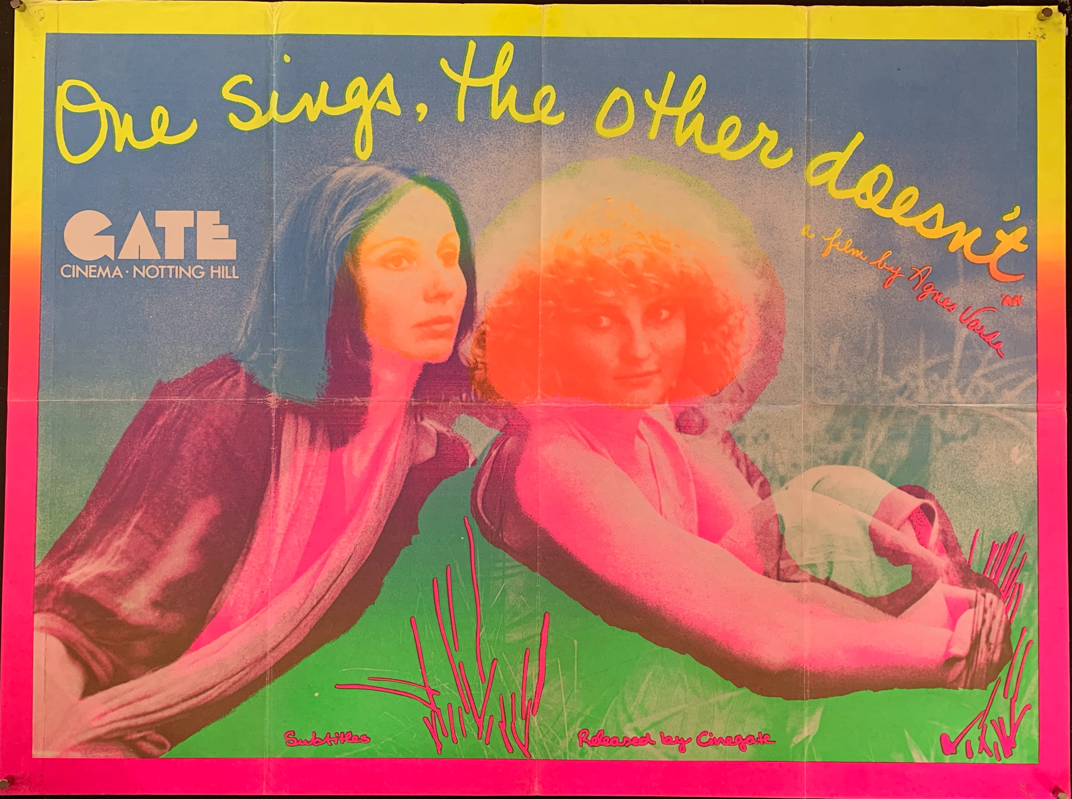 One Sings , The Other Doesn't